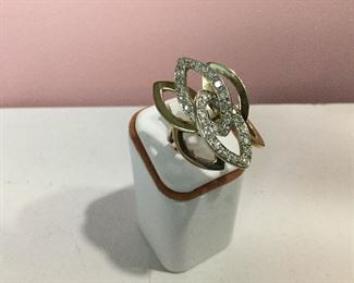 White & yellow gold, diamond cluster ring