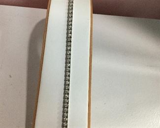 White gold and diamond bracelet