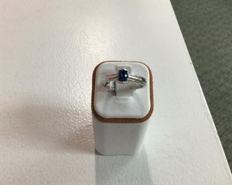 White gold and sapphire ring