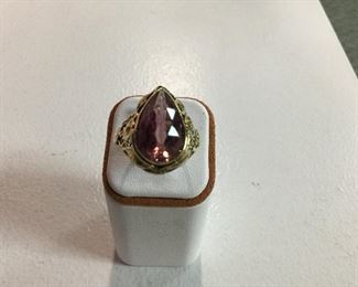 Yellow gold pink tourmaline ring