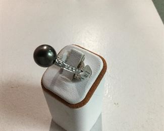 White gold, black south sea pearl and diamond ring