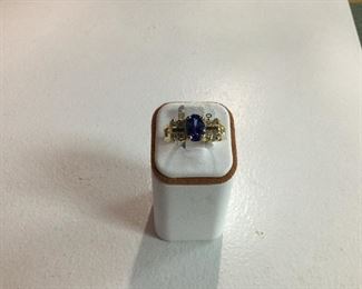 Yellow gold, tanzanite and diamond ring