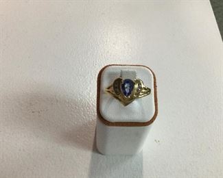 Yellow gold, tanzanite and diamond ring