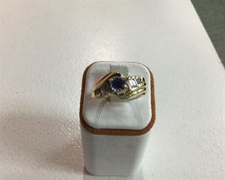 Yellow gold, tanzanite and diamond ring