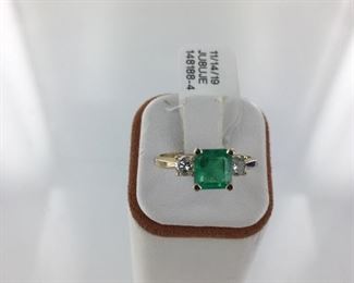 Yellow gold, emerald and diamond ring