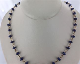 Yellow gold and sapphire necklace