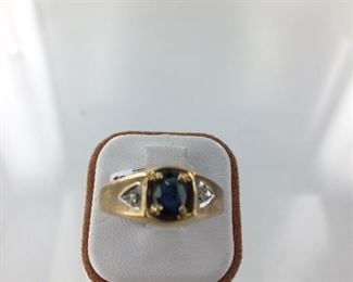 Yellow gold, sapphire and diamond ring