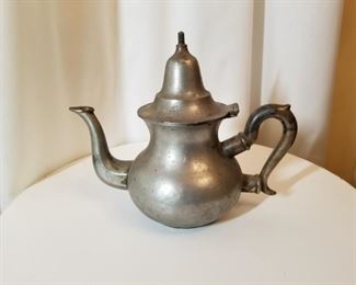 Tea pot
