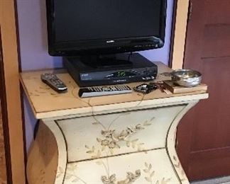 part of painted bedroom set, small flatscreen tv