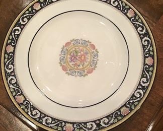 Set of service for 12 Wedgwood Runnymede pattern