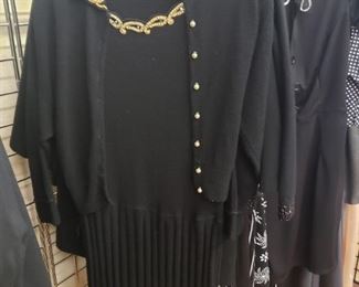 Vintage Clothing 1940s-1990s 75% Off