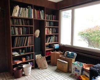 Books, Folding Easels, Outdoor Painting Chair