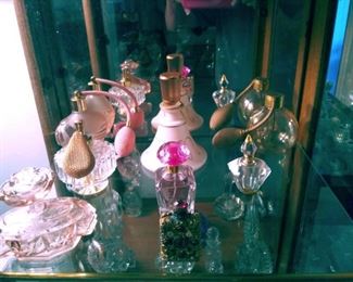 VINTAGE PERFUME BOTTLES