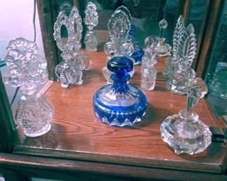 VINTAGE CRYSTAL PERFUME BOTTLES