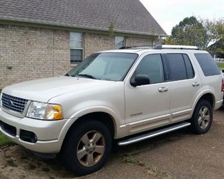 2005 Ford 'Explorer'