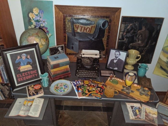 Painting in center: Vladimir Volk (Iron)