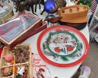 Christmas Decor & Ornaments - Serving Platters & Plates