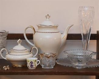Teapot & Sugar Bowl, Glassware