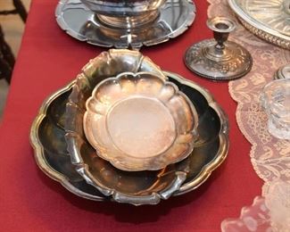 Silverplate / Silver Plate Flatware & Serving Pieces