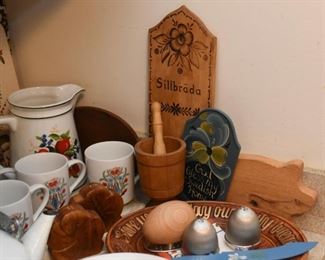 Small Pig Cutting Board, Swedish Wooden Wall Hangings, Wooden Mortar & Pestle, Etc.