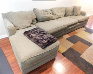 La-Z-Boy Sectional
Lot #: 63