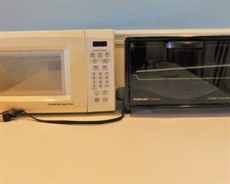 Microwave And Toaster Oven
Lot #: 97