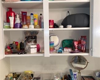 Full Baths! Lots of Toiletries!