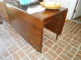 drop leaf table
