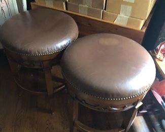Leather and wood Swivel stools