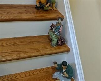 Figurines