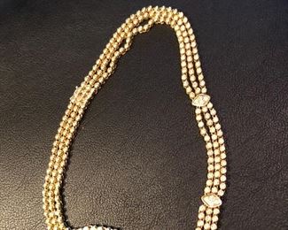 Diamond and gold necklace