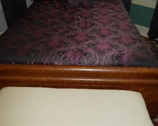 Antique full bed