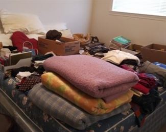 Tons of household goodies