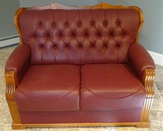 2 Seater sofa, hardly used and looks like new. This is the 1st of 2 listed.