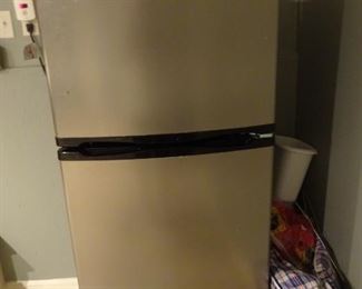 Fridge/freezer combo