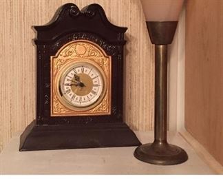 Holland Mold Clock