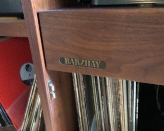 Barzhay record /steep player/console
(Records/vinyls not included in sale)