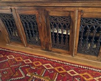 Buffet/cabinet piece.
Made in Mexico- beautiful piece.
Inner shelving. $440.00