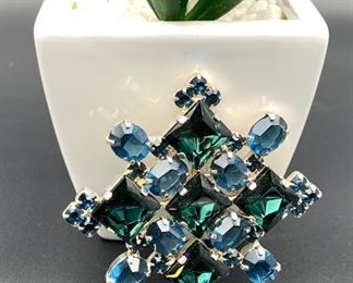 Czech rhinestone statement pin