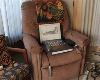 Pride lift chair