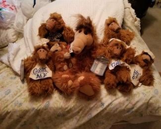 Alf puppets