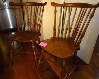 2 Dining Chairs https://ctbids.com/#!/description/share/268664