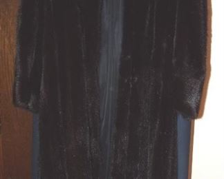 Beautiful Blackglama Mink Coat!