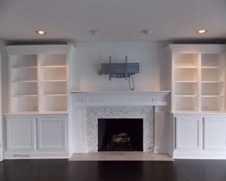 Fireplace mantel bookcases