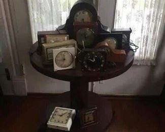 victorian library table with claw feet,vintage clocks