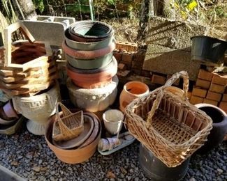 Miscellanous Garden Pots and Baskets 