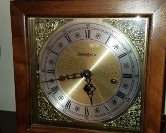 Howard Miller Mantle clock 