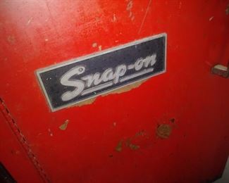 Snap-on tool cabinet