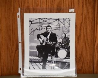 RARE Johnny Cash signed vintage photo with authenticity.