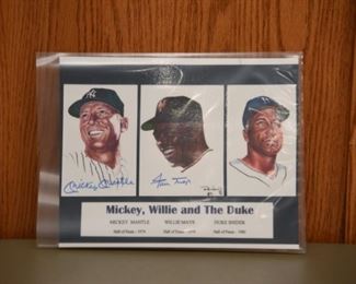 RARE New York baseball legends photo signed by Mickey Mantle and Willie Mays with authenticity. 